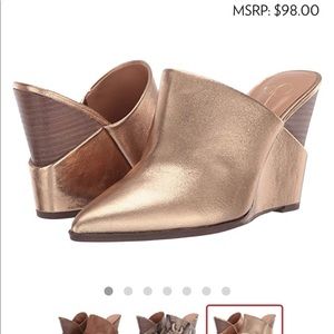 Jessica Simpson Heilo Mules